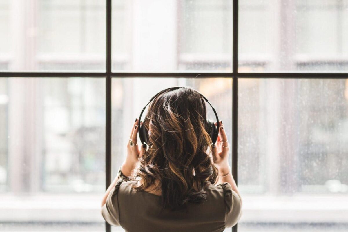 spotify social listening spotify social listening