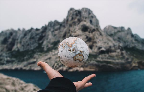 The Nordics Look East