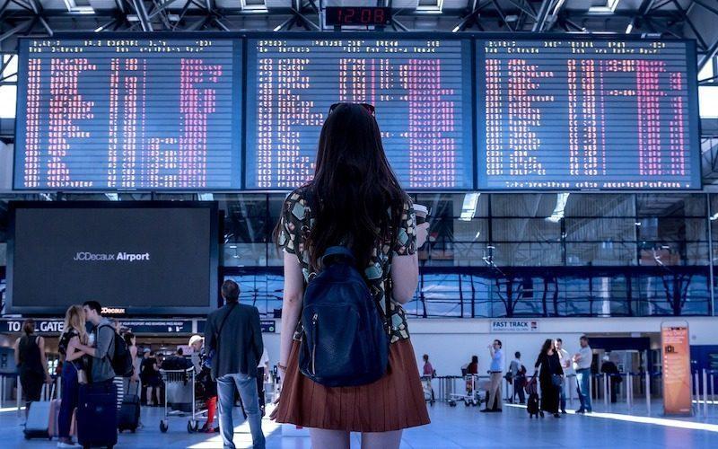 4 Essential Travel Apps to Download Before Your Next Trip
