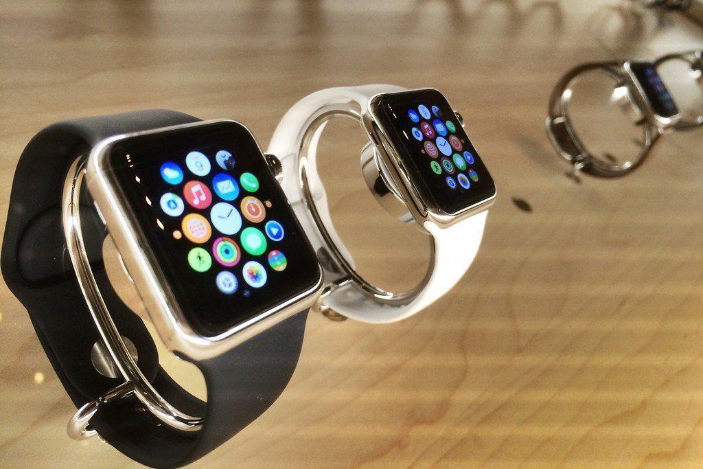 Apple Watch is Adding a Roku Remote Feature to Make Streaming Easier