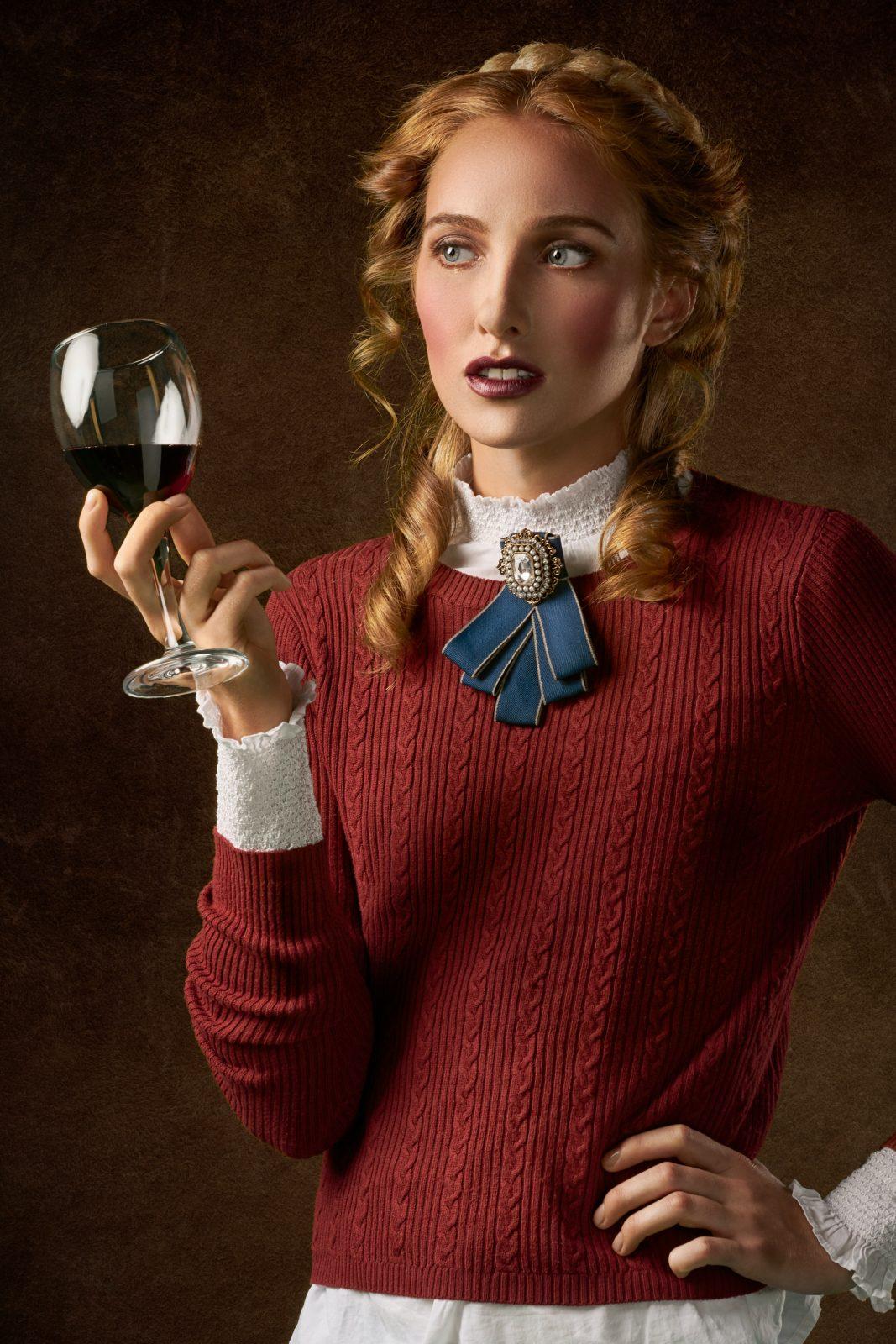 Wine Down and Chill with Leslie Frank