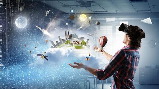 Virtual Reality and Augmented Reality: The Future of the Hybrid Workplace