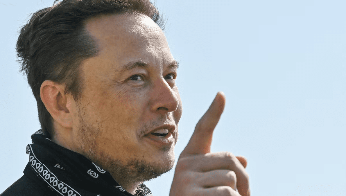 Musk delivers ultimatum to Twitter staff