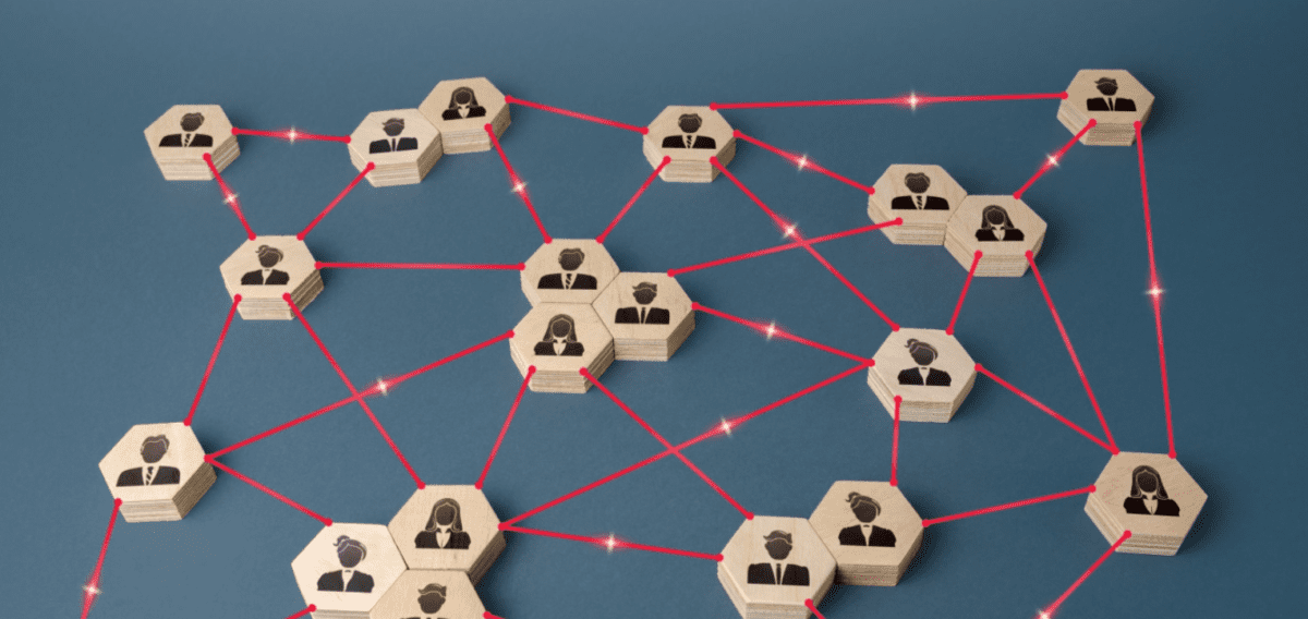DAOs 101: A Comprehensive Guide to Decentralized Autonomous Organizations