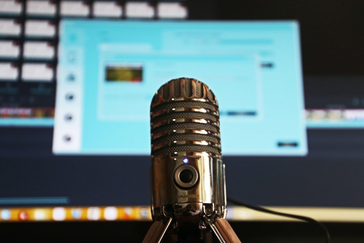 AI voice cloning on podcasts