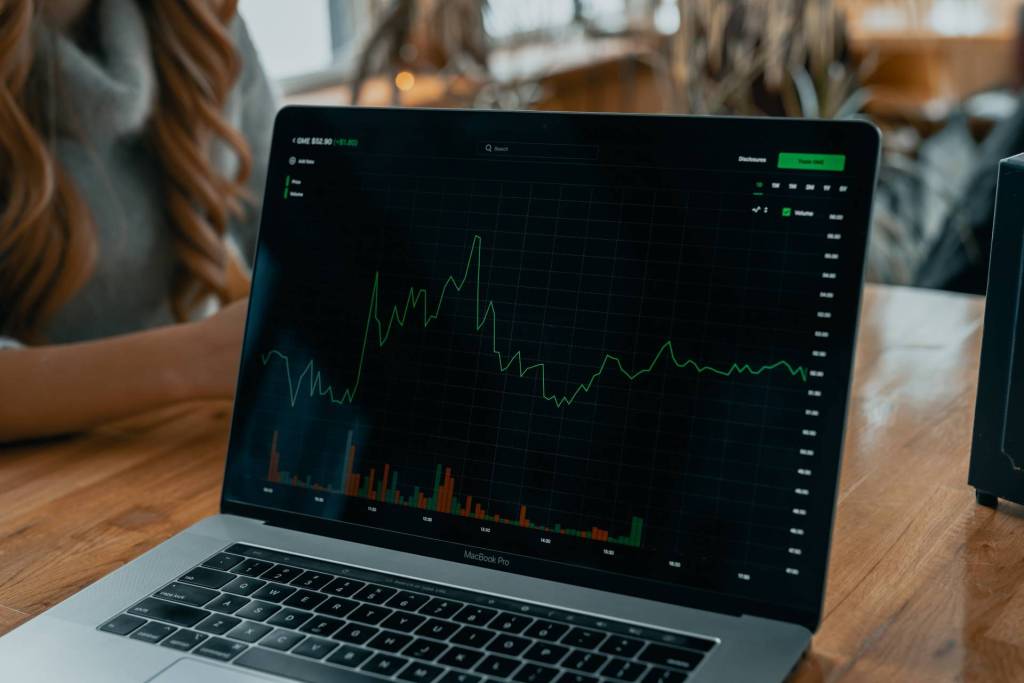 short-term-vs-long-term-investing:-which-strategy-is-right-for-you? short-term-vs-long-term-investing:-which-strategy-is-right-for-you?