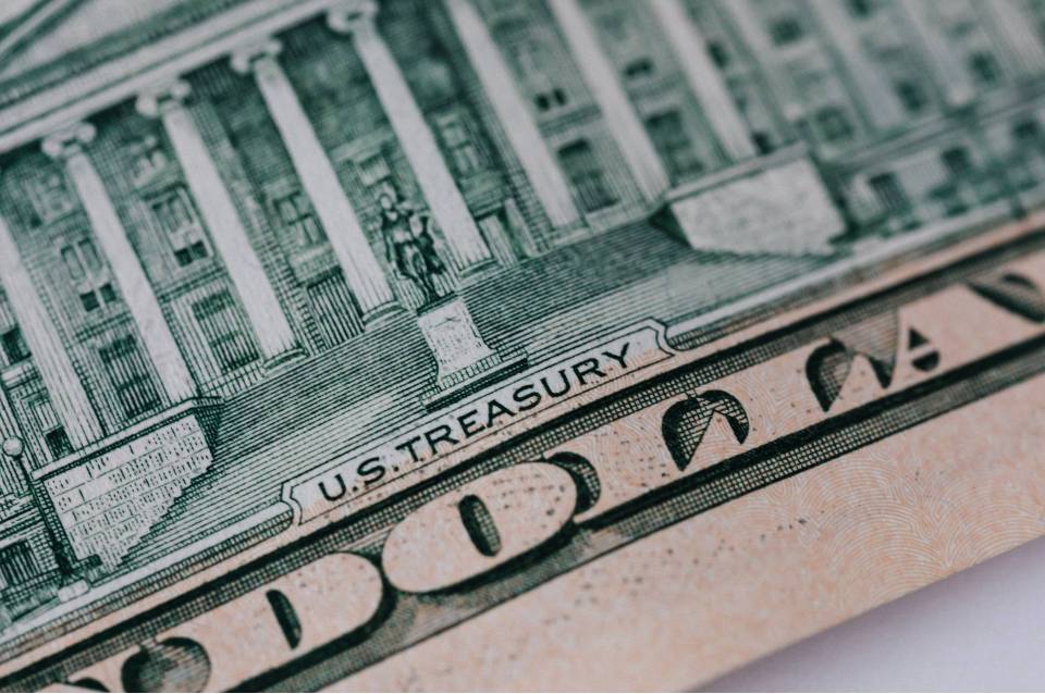 Sources Say Yellen Directly Contacts CEOs to Highlight Risks of US Debt Ceiling