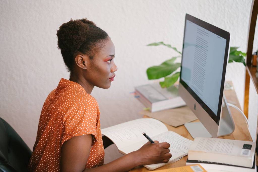 expanding-horizons-with-online-certificate-programs:-a-key-to-career-advancement  expanding-horizons-with-online-certificate-programs:-a-key-to-career-advancement