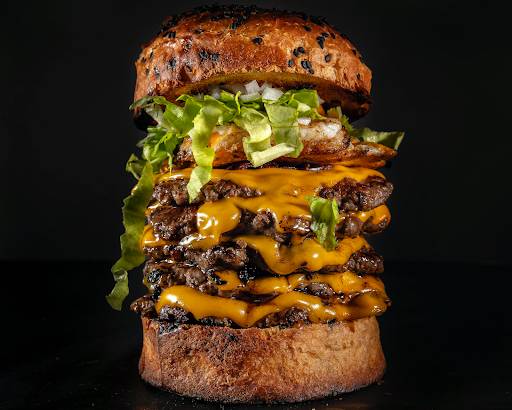 restaurant giant cheeseburger