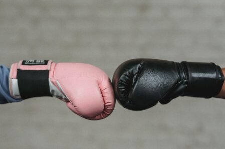 clash-of-titans:-twitter-fires-back-at-meta-with-lawsuit-threat-over-‘stolen’-trade-secrets clash-of-titans:-twitter-fires-back-at-meta-with-lawsuit-threat-over-‘stolen’-trade-secrets