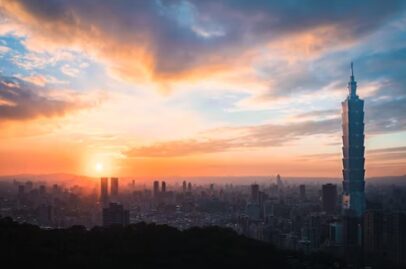 taiwan-semiconductor-manufacturing-co-faces-headwinds,-yet-poised-for-long-term-growth taiwan-semiconductor-manufacturing-co-faces-headwinds,-yet-poised-for-long-term-growth