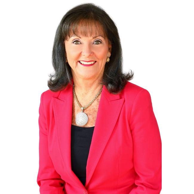 Sandy Raines, top real estate agents in ohio