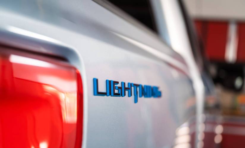 Ford Fires Back at Tesla: F-150 Lightning Prices Slashed in EV Price War