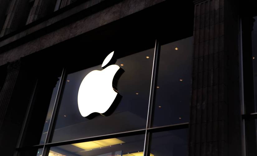 Apple becomes the first company in history to reach  trillion
