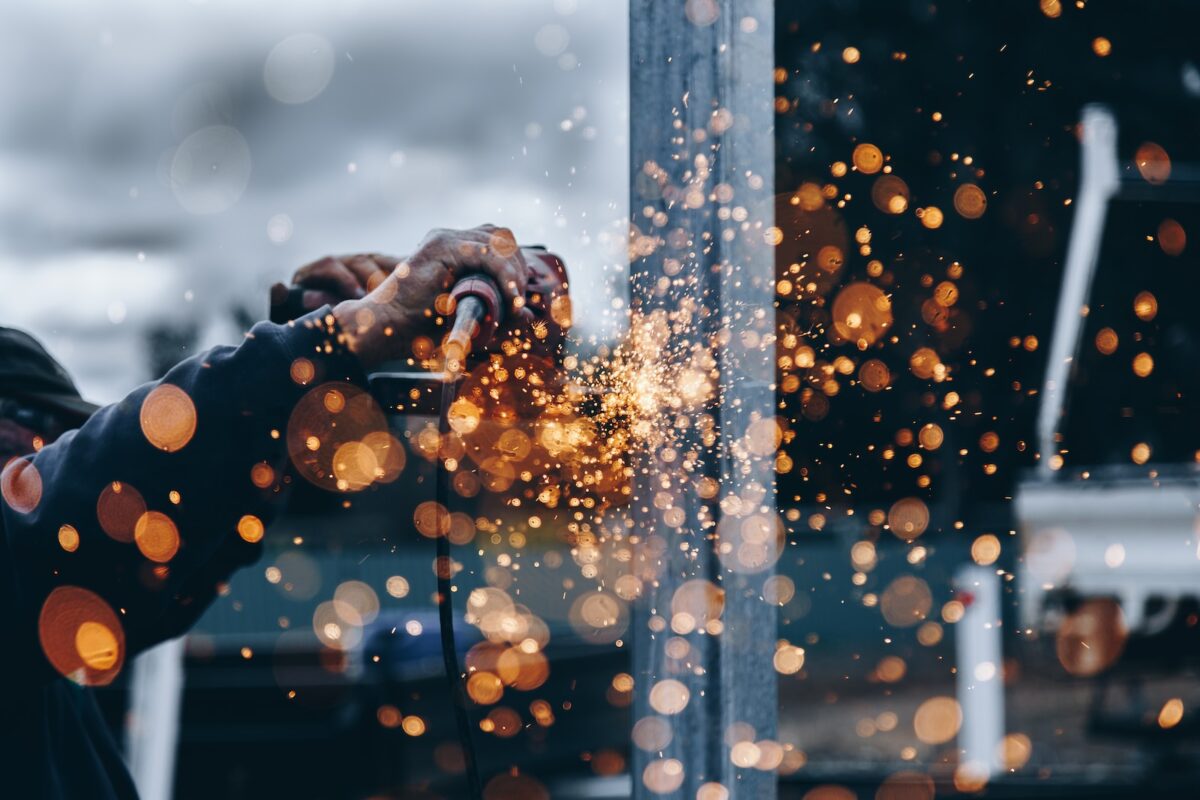 Manufacturing on demand, HeyScottie and Rapid Axis Manufacturing on demand, HeyScottie and Rapid Axis