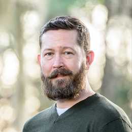 Kris Kyzar