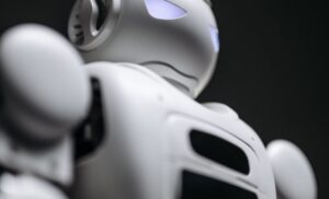 linkedin-hits-1-billion-users-launches-ai-chatbot-coach