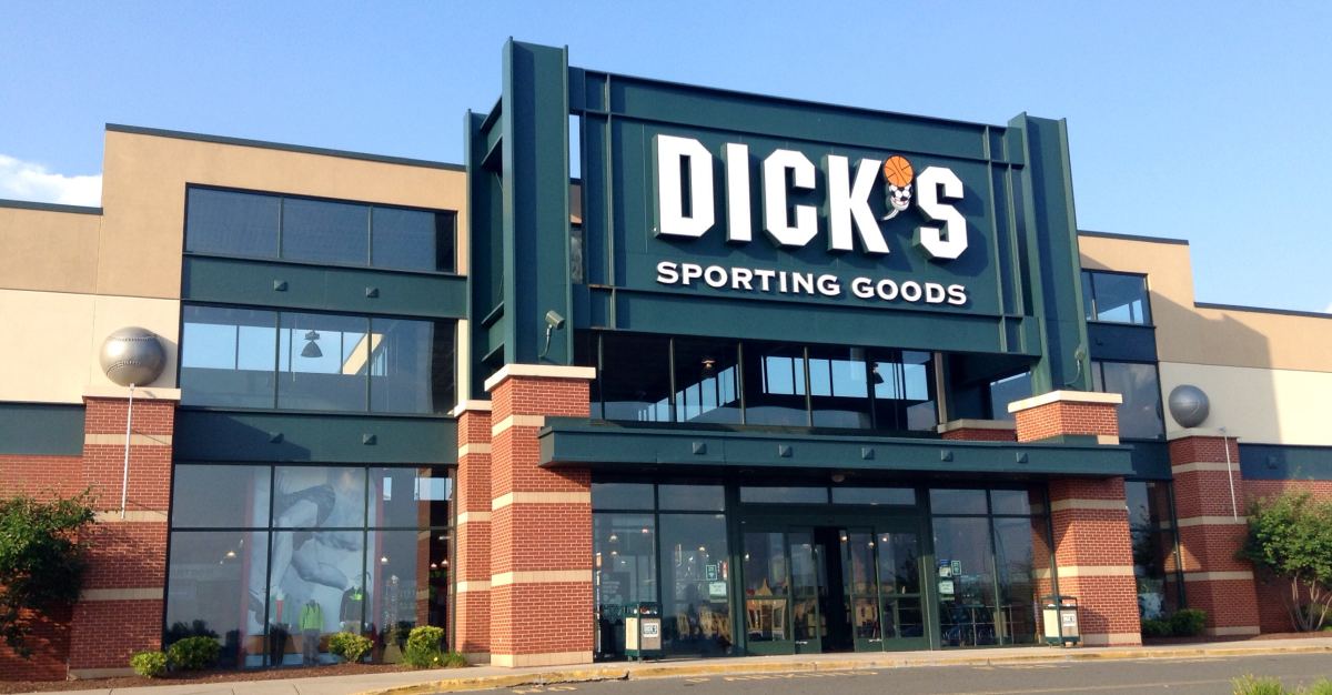 DICK'S Sporting Goods and the Magic of Store Mode: Athletes, Apps, and Innovation DICK'S Sporting Goods and the Magic of Store Mode: Athletes, Apps, and Innovation
