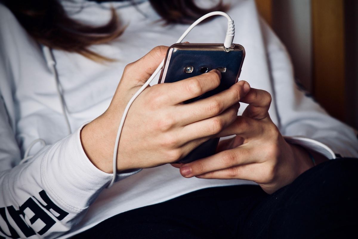 Transforming Screen Time: How FlexTV and Short-Form Content Are Redefining Streaming Transforming Screen Time: How FlexTV and Short-Form Content Are Redefining Streaming