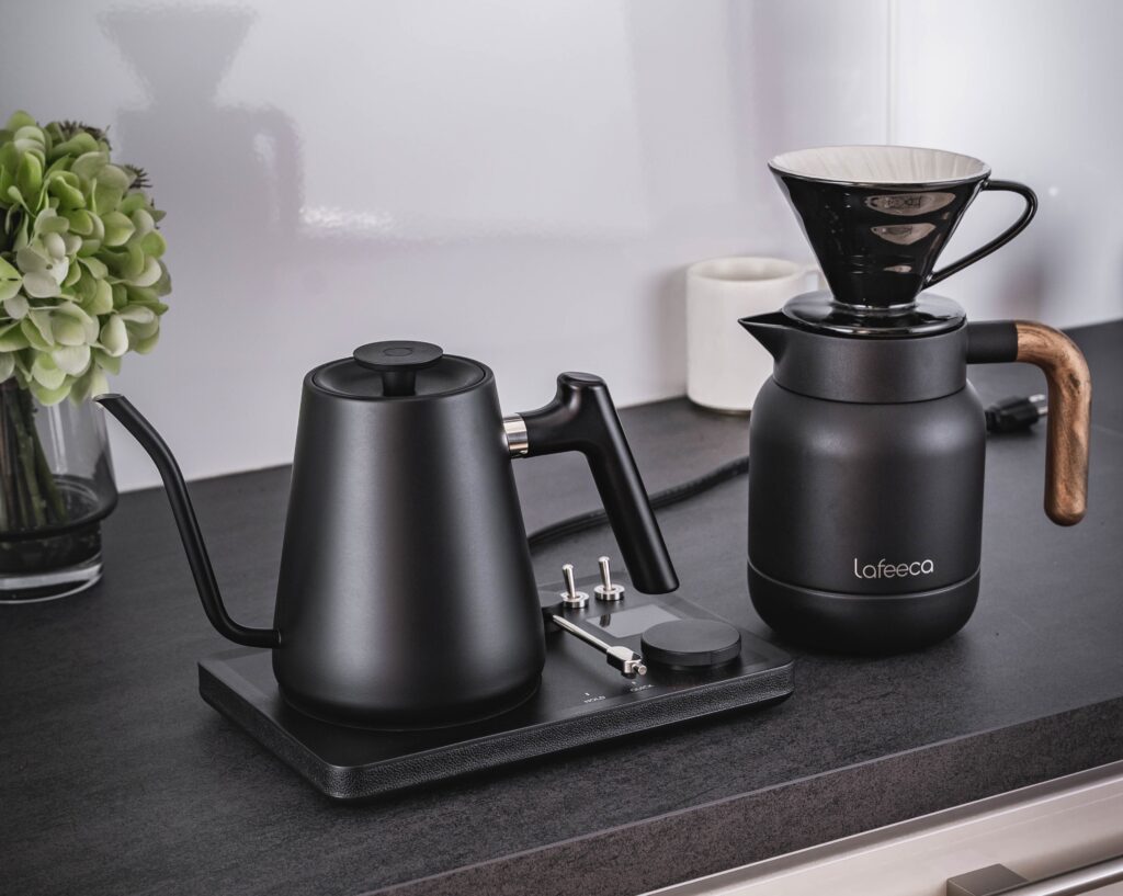 Lafeeca DJ Kettle Grit Daily gift guide
