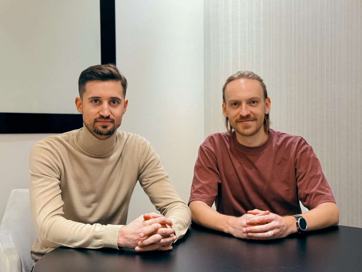 Global Work: IT Workers Losing the Battle With AI?